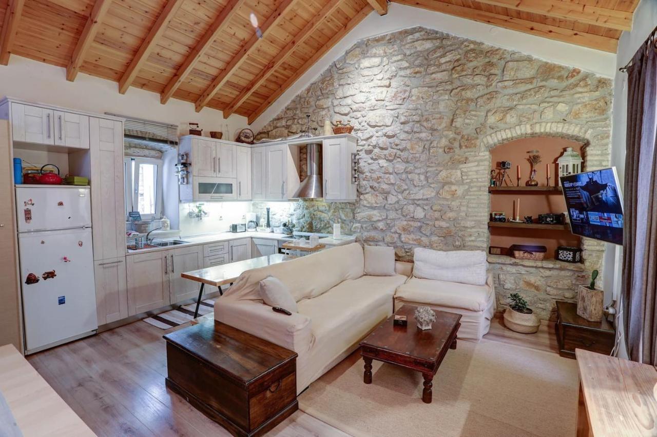 Luminous 2Bd Stone Apt In The Alleys Of Corfu Town Exterior photo